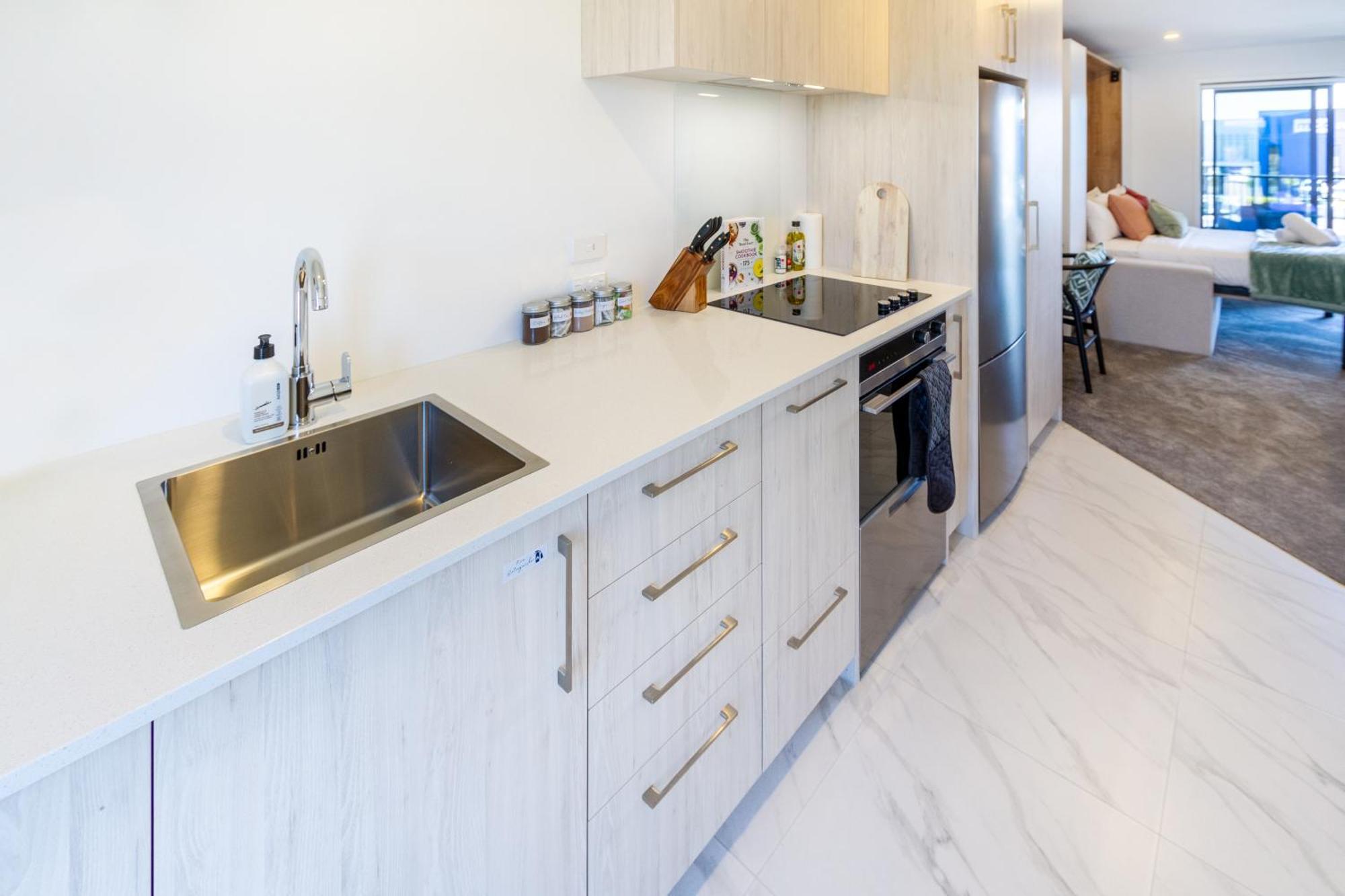 City Living: Upper Studio Haven On Wilmer Christchurch Kültér fotó