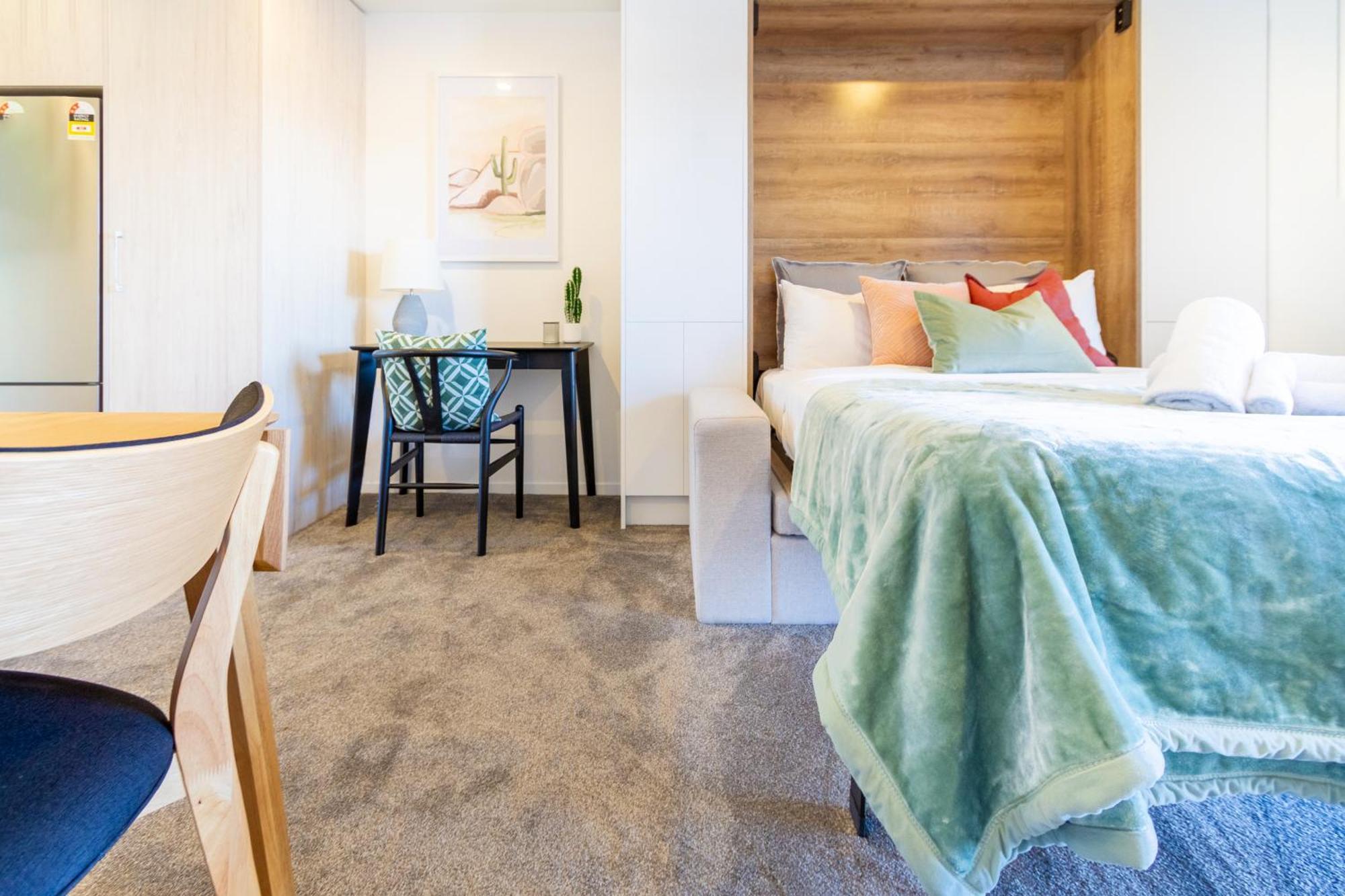 City Living: Upper Studio Haven On Wilmer Christchurch Kültér fotó
