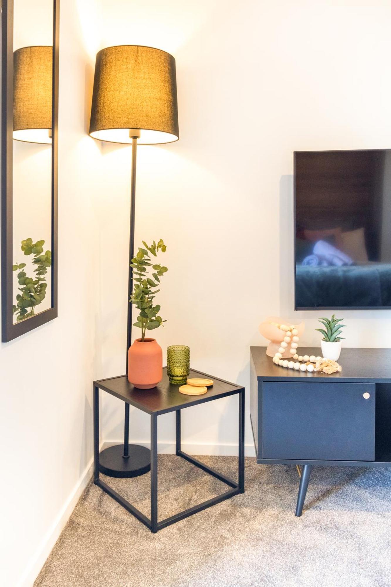 City Living: Upper Studio Haven On Wilmer Christchurch Kültér fotó